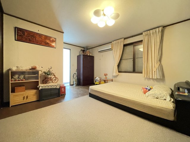 岡崎市赤渋町の洋室