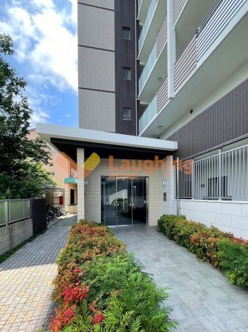 エル・グリシーヌのエントランス|落ち着いたエントランスです