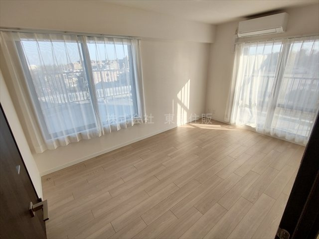 【寝室】の画像