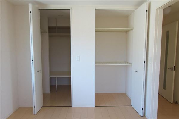 クレッセントハウスＡの収納