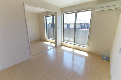 【居間・リビング】 | クレッセントハウスＡ