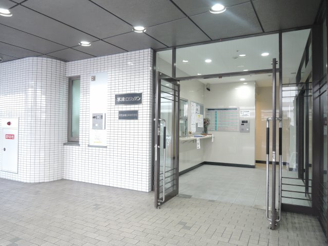 【エントランス】 | 草津ロジュマン | 落ち着いたエントランスです