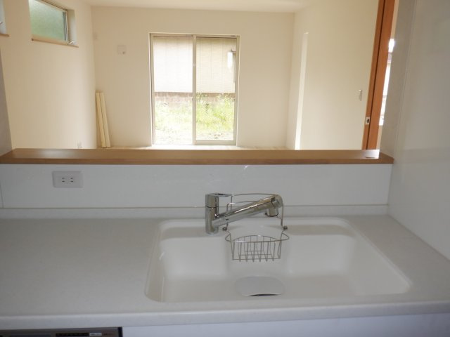 下真倉戸建のキッチン