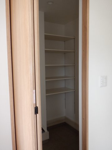 下真倉戸建の玄関