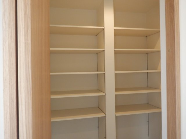 下真倉戸建の収納