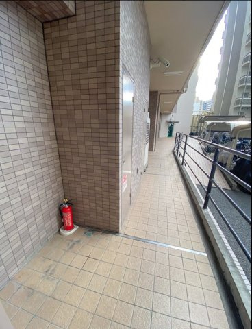 草津市野路１丁目の店舗事務所の外観