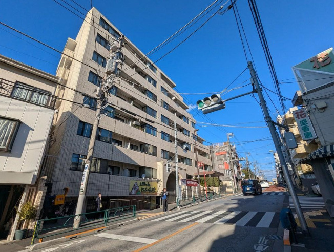 ディアプラザ根津の外観