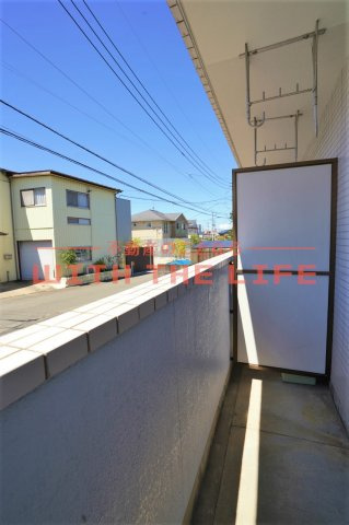 高田ビル【キャッシュバック対象物件】のバルコニー|お洗濯にも便利なバルコニー付き