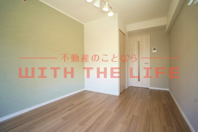 高田ビル【キャッシュバック対象物件】の洋室|きれいな洋室です