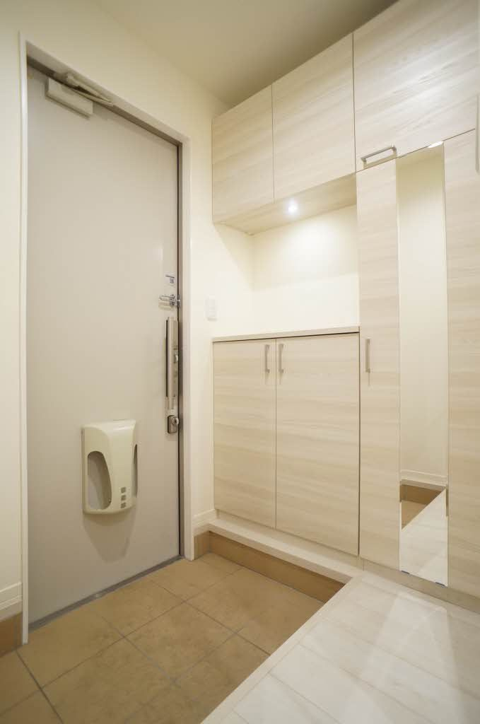 シャーメゾン梨木町の玄関