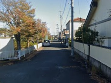 【新築戸建】　いわき市勿来町関田西1丁目第1　長期優良住宅の前面道路含む現地写真|南側6ｍ公道