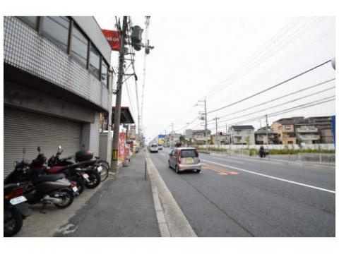 サンライン富田丘の周辺