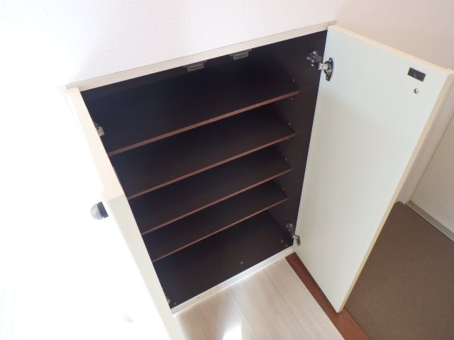 【収納】 | グランディア甲東園 | 玄関収納です