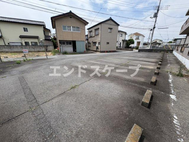 アルモニーしのだIの駐車場|高崎、前橋のお部屋探しはエンドスケープまで！お客様の理想お聞かせ下さい♪