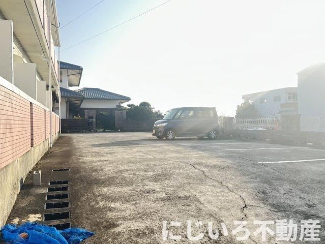 ハイツ清水の駐車場