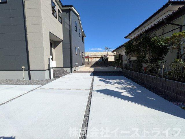 【新築戸建】　いわき市平中神谷第8　限定1棟　【長期優良住宅】の駐車場|カースペースです。3台駐車可能（車種による）