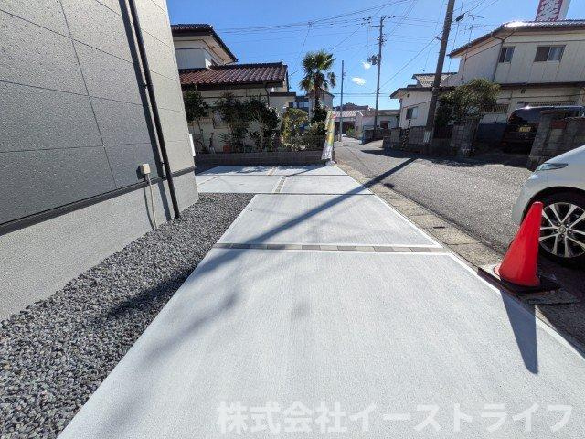 【新築戸建】　いわき市平中神谷第8　限定1棟　【長期優良住宅】の駐車場|カースペースです。3台駐車可能（車種による）