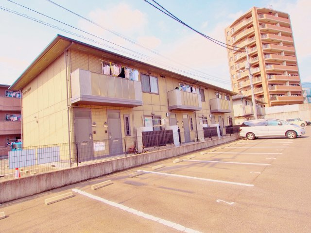 サンビレッジ府中B棟の外観