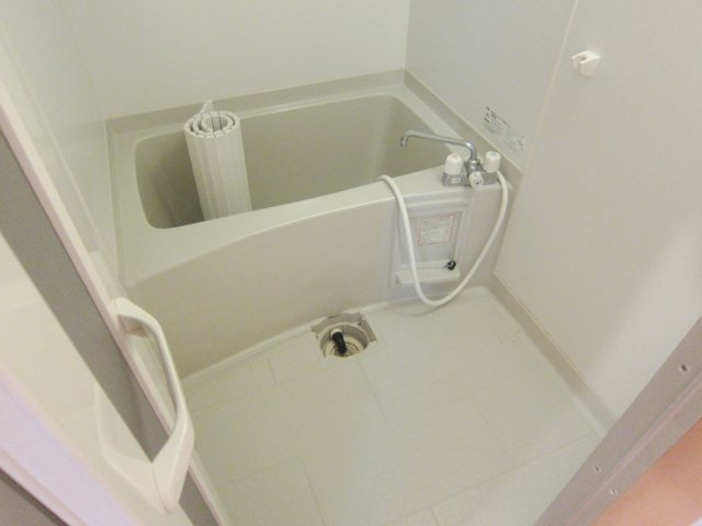 サンビレッジ府中B棟の浴室