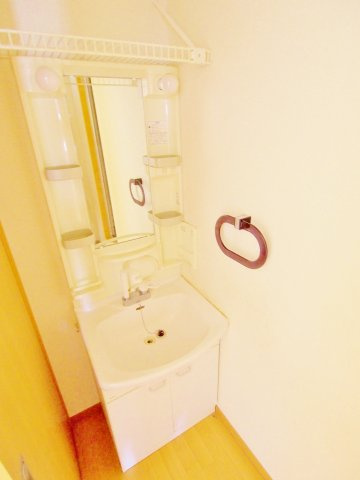 サンビレッジ府中B棟の洗面所