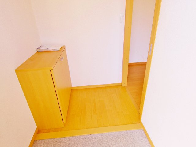 サンビレッジ府中B棟の玄関