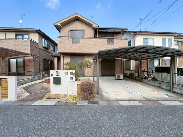 栗東市小平井4丁目　中古戸建ての外観