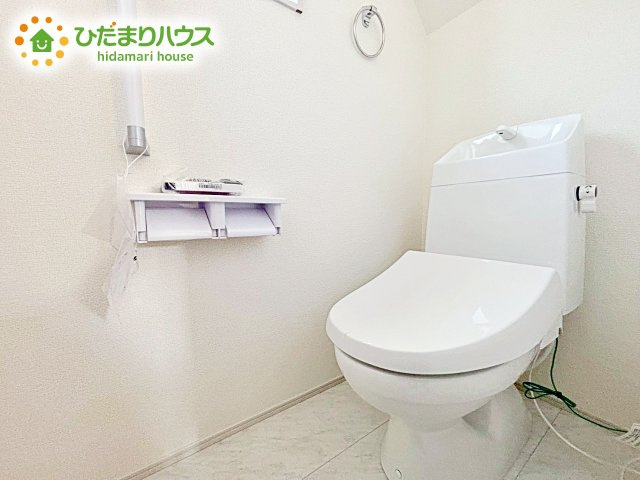 【トイレ】 | 水戸内原町第12　新築戸建　1号棟 | 白を基調としたトイレは、インテリア次第でどんな空間になるかワクワクしますね♪