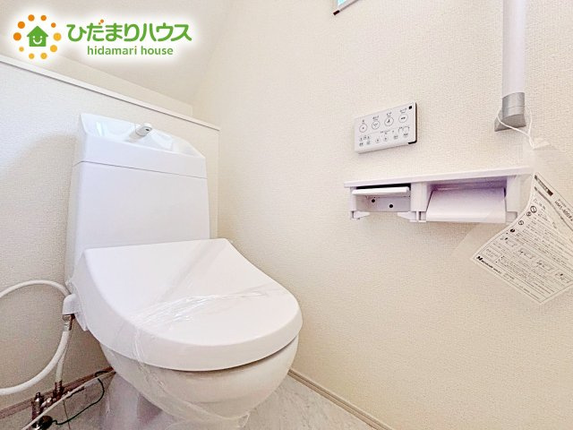 【トイレ】 | 水戸内原町第12　新築戸建　3号棟 | 白を基調としたトイレは、インテリア次第でどんな空間になるかワクワクしますね♪