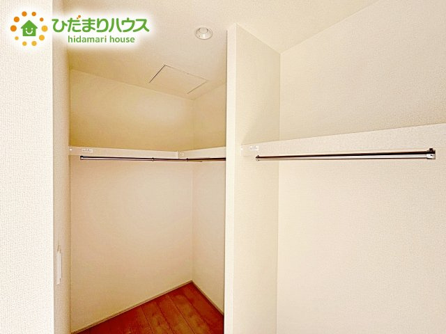 【収納】 | 水戸内原町第12　新築戸建　3号棟 | たくさんの洋服をかけてもシワになりにくいウォークインクローゼット。洋服以外にも、普段使わない家電やスーツケース、ストック品など何でも片付く嬉しい空間です。