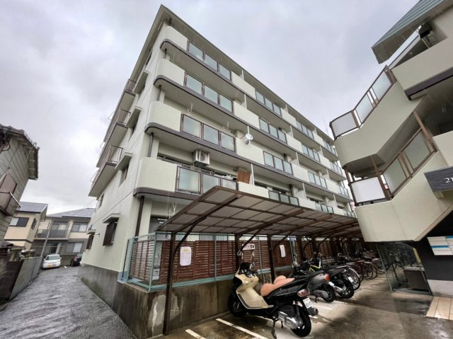 第一永和レジデンスの外観