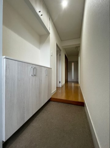 第一永和レジデンスの玄関