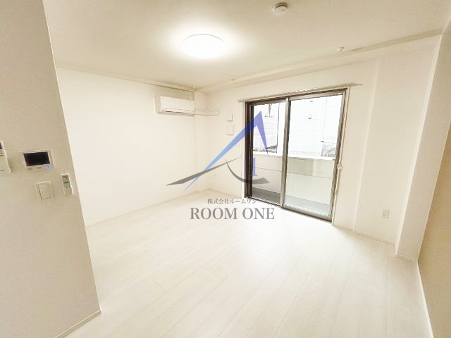 Ｆ−ＢＡＳＥ  Ｅａｓｔ　Ⅱの居間・リビング|洋室のお部屋です。