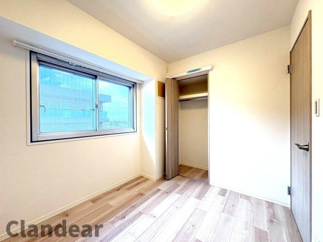 ソフトタウン綾瀬の洋室|ドキドキの新生活も、安心してスタート。ぴったりの住まいを見つけませんか？クランディアが一緒に住まい選びをサポートします‼　まずは、お気軽にお問合せください　＃クランディア