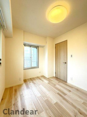 ソフトタウン綾瀬の洋室|ドキドキの新生活も、安心してスタート。ぴったりの住まいを見つけませんか？クランディアが一緒に住まい選びをサポートします‼　まずは、お気軽にお問合せください　＃クランディア