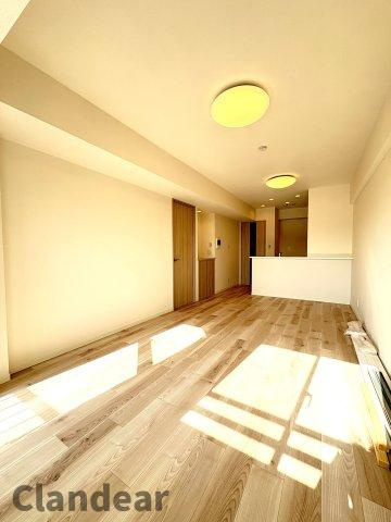 ソフトタウン綾瀬の居間・リビング|ドキドキの新生活も、安心してスタート。ぴったりの住まいを見つけませんか？クランディアが一緒に住まい選びをサポートします‼　まずは、お気軽にお問合せください　＃クランディア