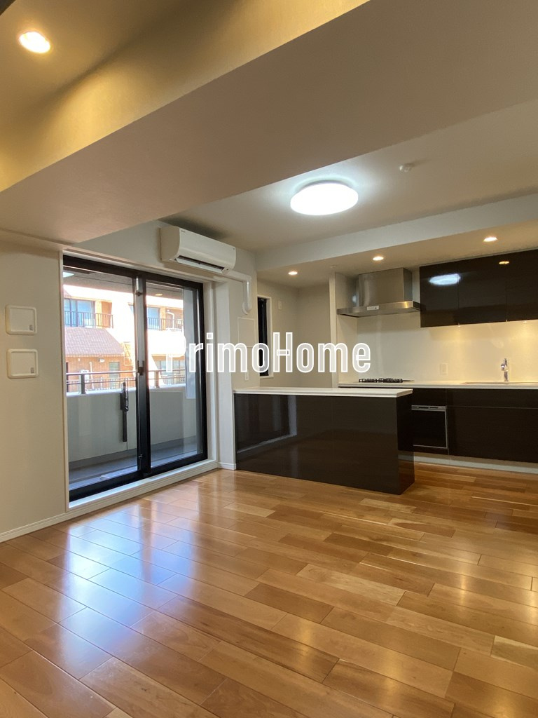 ウィルローズ日本橋蛎殻町の居間・リビング