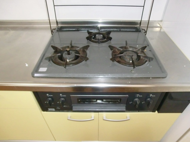 ＮＩＫＯリバーハイムの内装|システムキッチンです♪