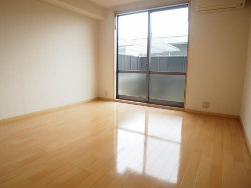 熊本市西区横手４丁目のアパートの洋室