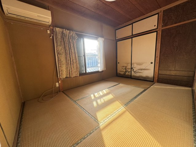 キッチン・トイレリフォーム×オール電化　♪6LDKでゆとりのある暮らしを！の和室