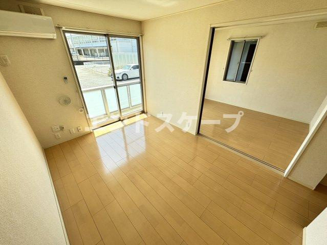 ピアーチェ・ヴォーレの居間・リビング|高崎、前橋、伊勢崎エリアのお部屋探しはエンドスケープまで！お客様の理想お聞かせ下さい♪