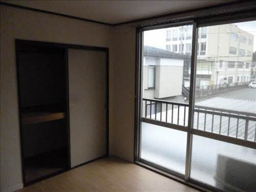 ペアハウス松尾の洋室