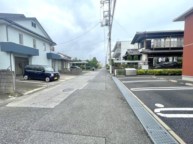リバティの周辺