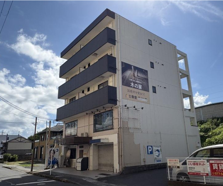 大津市本堅田５丁目の店舗事務所の外観