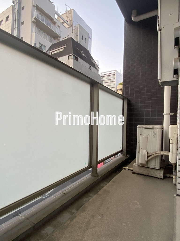 アイル銀座京橋壱番館のバルコニー