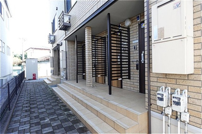 【玄関】 | サニーエイト | 玄関前