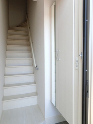 【収納】 | シェーナ | 階段