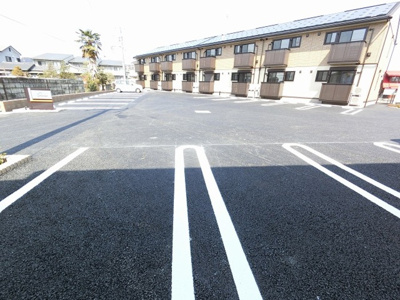 【駐車場】 | シェーナ | 駐車場