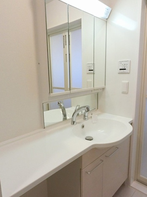 【洗面所】 | シェーナ | 洗面所