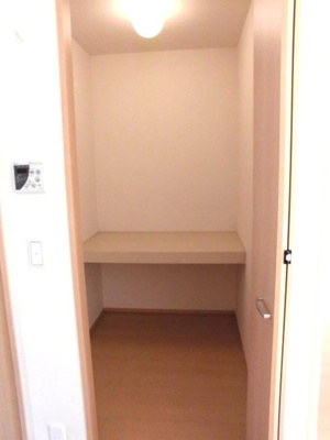 【収納】 | ハーベスト・ガーデン Ａ | リビングクローゼット