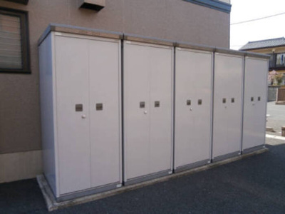 【その他共用部分】 | 半田ハイツ Ｄ | タイヤの保管等に!外部物置